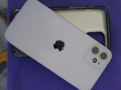 iPhone 12 продам