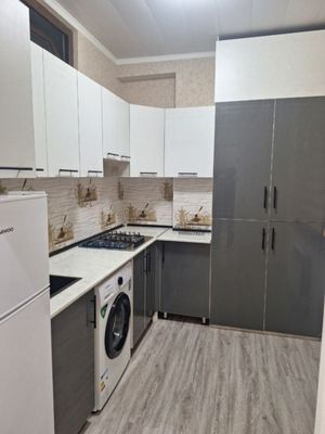 Kadeshva bozori yaqinida 1 xona kvartira oilaga