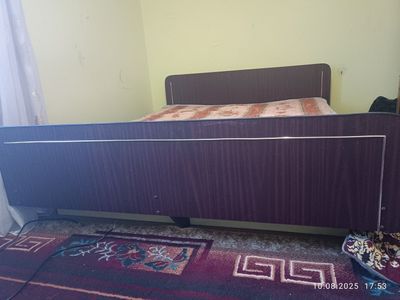 Спальный диван сотилади