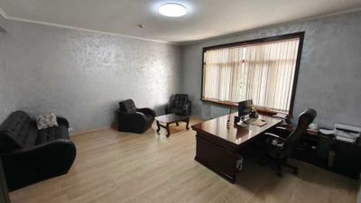 Сдаётся 2-й этаж под бизнес | 215 м² | Парковка и охрана
