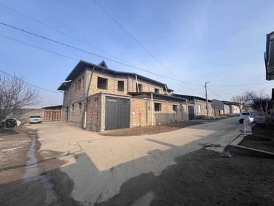 Дом новой постройки 1,6 сотки
