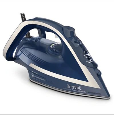 Утюг Tefal Ultragliss Anti-Calc Plus, металлокерамическая подошва, мощ