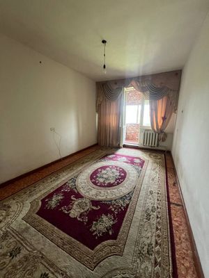 Hokimiyat oldida uy ijaraga beriladi