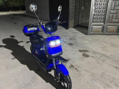 Skuter tokli 350$ ideal