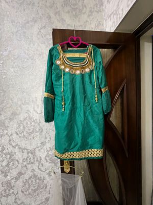 hindcha sari ,kelincha ko'ylak lozimi bor