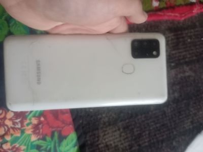 Telfon sotiladi Samsung