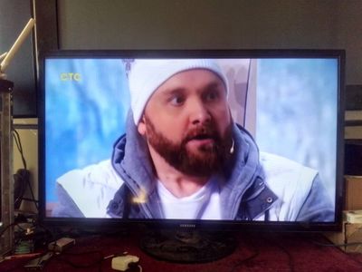 Продам телевизор Самсунг 32