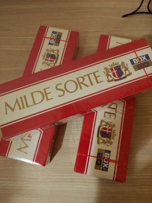 Сигареты из 90 годов MILDE SORTE