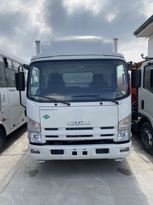 Isuzu NPR 82 L (CNG) furgon