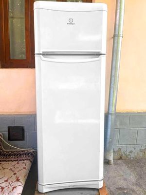 холодильник индезит (INDESIT) ta16r 024 холати аъло Россия махсулоти