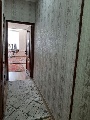 Квартира сотилади 3 этаж 2 хоналик