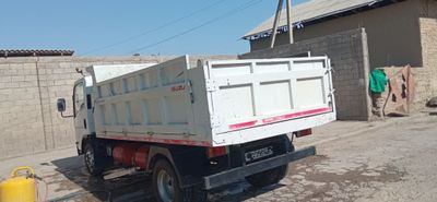 Isuzu samasval 2011