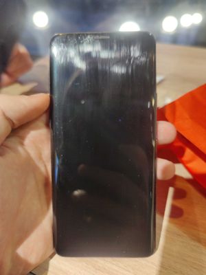 Samsung s9+ paqat ekran kuygan 1 ta qol