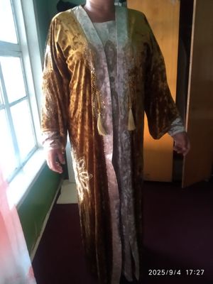 Abaya tigirofka Dollar rang 1-2 marta kiyilgan