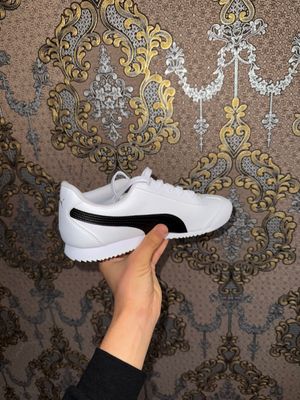 Красовка ,,puma,, размер 39-40 белый оргинал