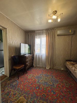 Двух-комнатный дом с двориком метро Технопарк