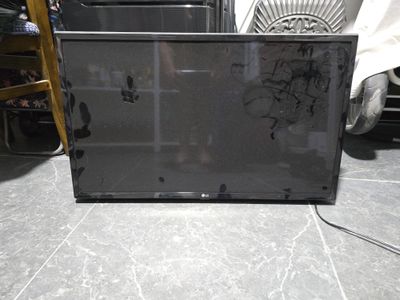 lG 32 диогональ.корейской сборки.