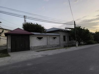 Katta qani mahallasida xonadon sotiladi 3.3 sotix 4 xlona