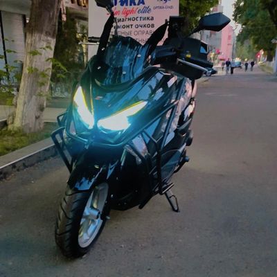 Smax skuteri 150c