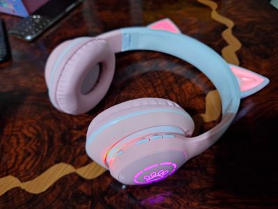 Наушник наушники блутуз с ушками с подсветкой RGB bluetooth новыe