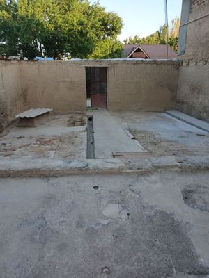 1 azochik uy sotiladi
