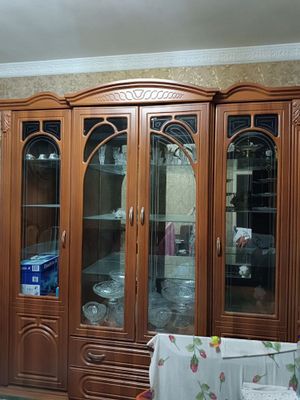 Mebel zotiladi gostiniy