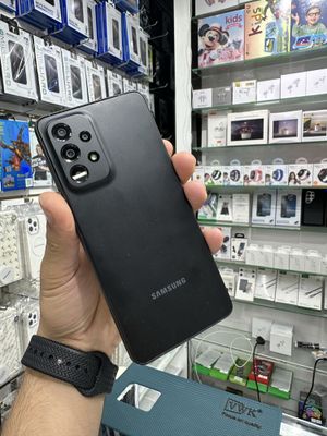 Samsung A33 ideal