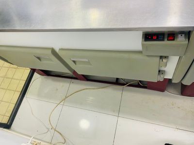 Каспер витринное холодилник Абсолютно новый