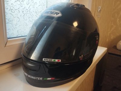 Мото профессиональный шлем от Ducati