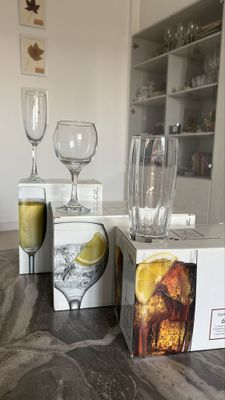 Продам новые фужеры для вина и шампанского , бокалы для напитков