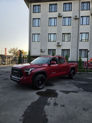 Toyota tundra USA 4х4