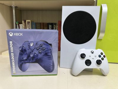 Xbox series s в идеальном состояние к