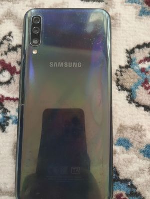 Samsung A50