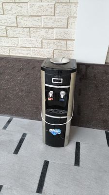 Продается Кулер для воды б/у