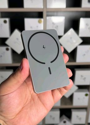 Power Bank MegaSafe sotiladi