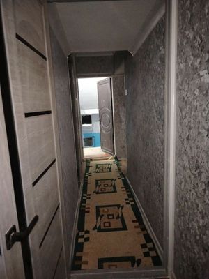 Чирчик шахрида 3мкда 1хонали Уй ижирага берилади арентир газ запрафка
