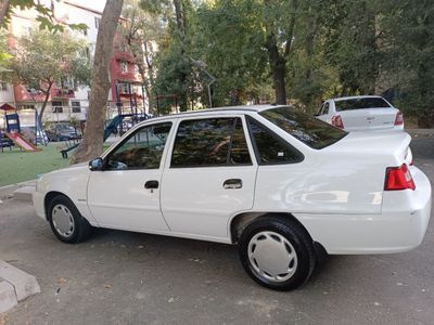 Nexia 2 dons 1.6 yili 2015 metan va benzinda yuradi yurgani 132.000