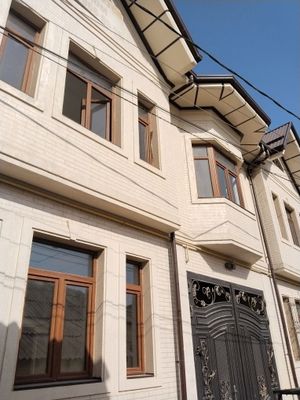 Продам Дом. 6 комнат. 1,95 сотки. 140. 000 у.е.СЕРГЕЛИ.