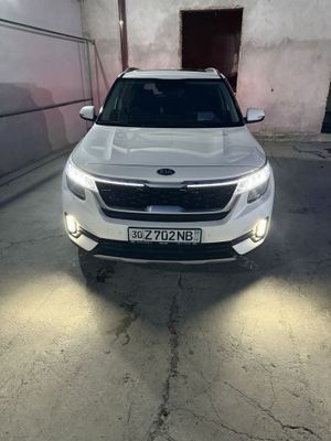 Kia Seltos full pozicia