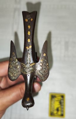 Старинный инструмент