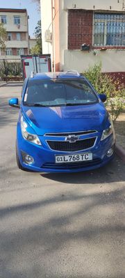 Продам Спарк 2015 год 3 позиция