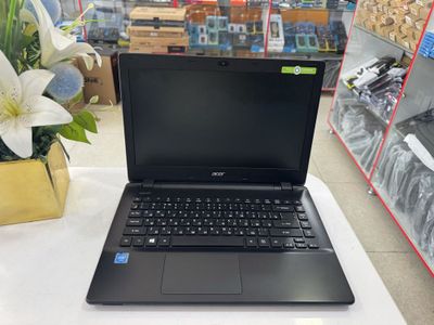 acer ofis ishlari uchun ixcham holatlari yaxshi batarekalari zoridan