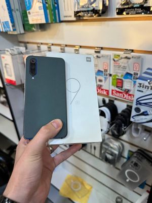 Mi 9 SE 6 / 128