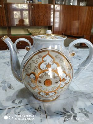 Продается чайник, 1,5 литра .