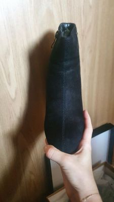 Продам зимние сапожки 35 размера