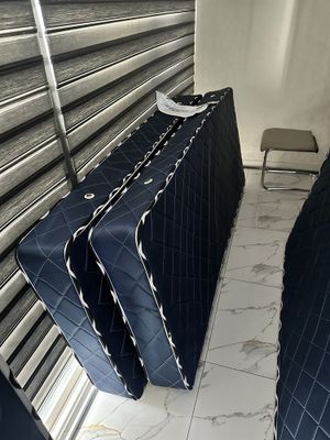 Matraslar sotiladi holati yaxshi ishlatsa boʻladi.