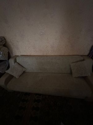 Диван