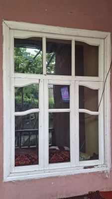 Eshi va romlar 1 eshik 2ta rom Holati yaxshi bugun yechib olamiz