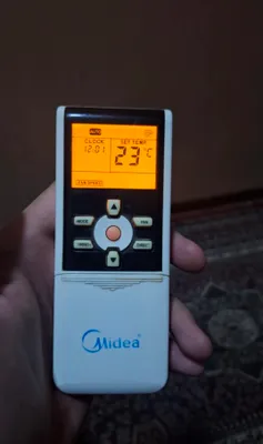 Midea Kondisioner pult