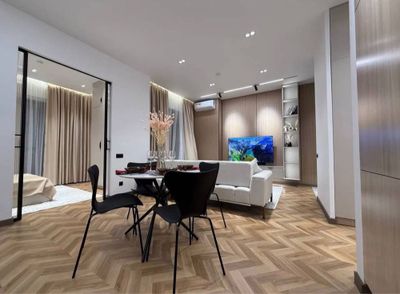 Срочно сдается 2х комнтная квартира в ЖК Akay city